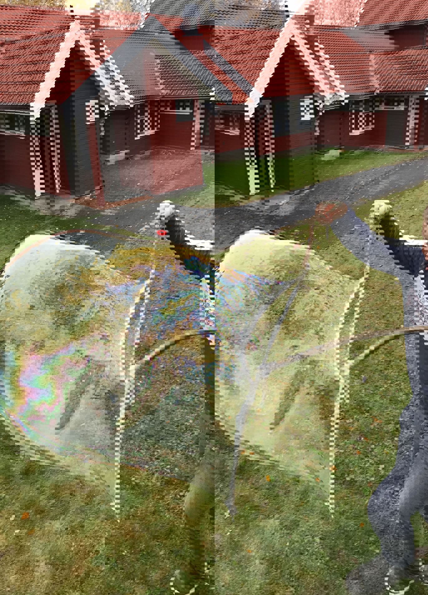 Vi blåser store såpebobler Vi blåser store såpebobler